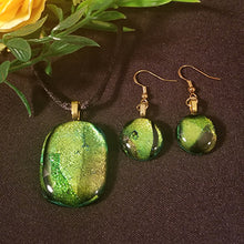 Load image into Gallery viewer, Dichroic Kiln Glass Jewelry set
