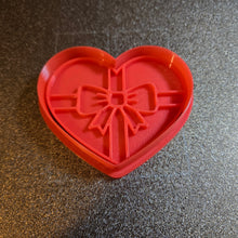 Load image into Gallery viewer, Heart wIth Bow Cookie Cutter Stamp Set, Valentine's Day cookies #heart #boxofchocolates
